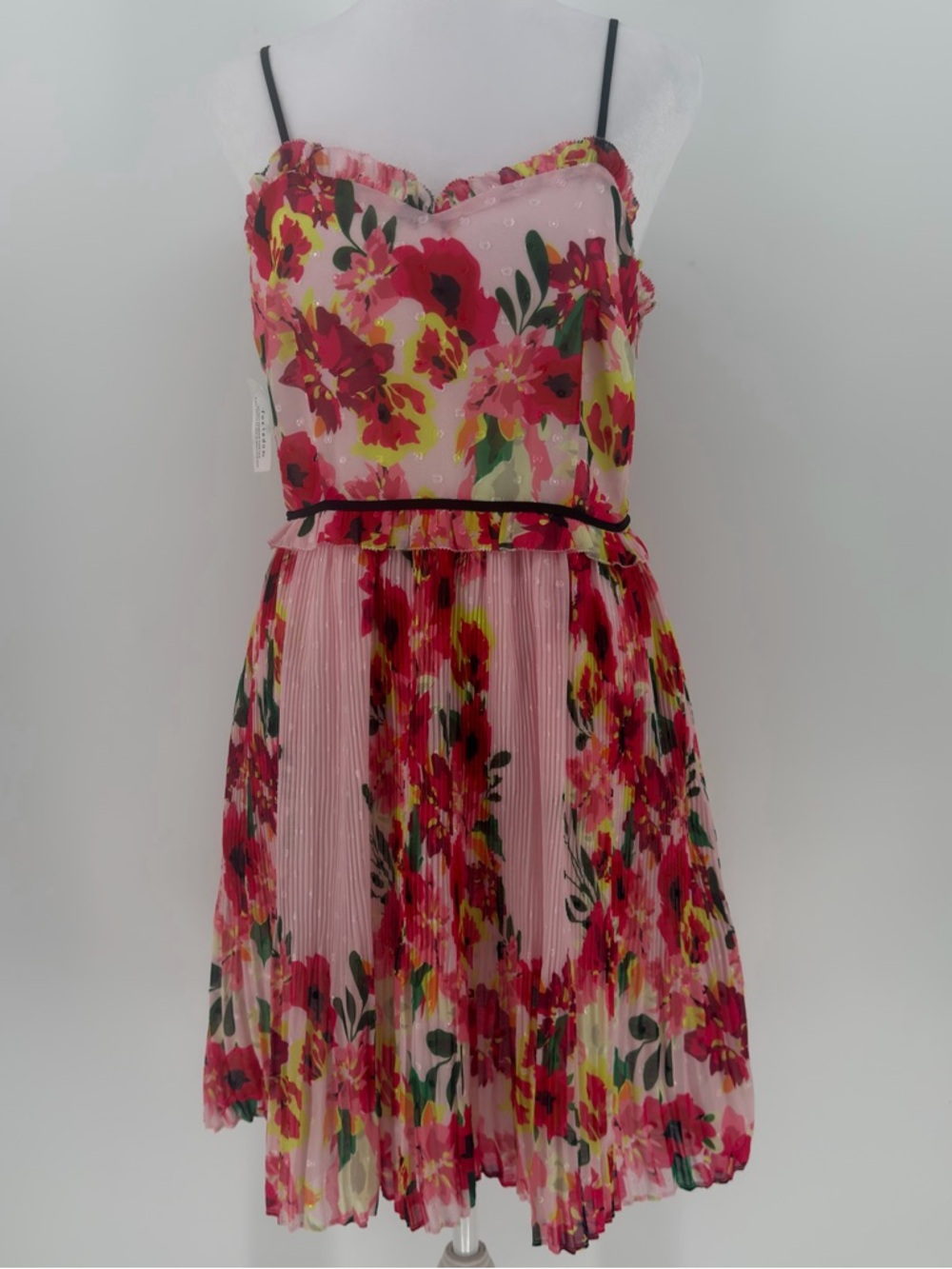 Foxiedox Medium Pink Floral Pleated Dress with‎ Black Trim NWT